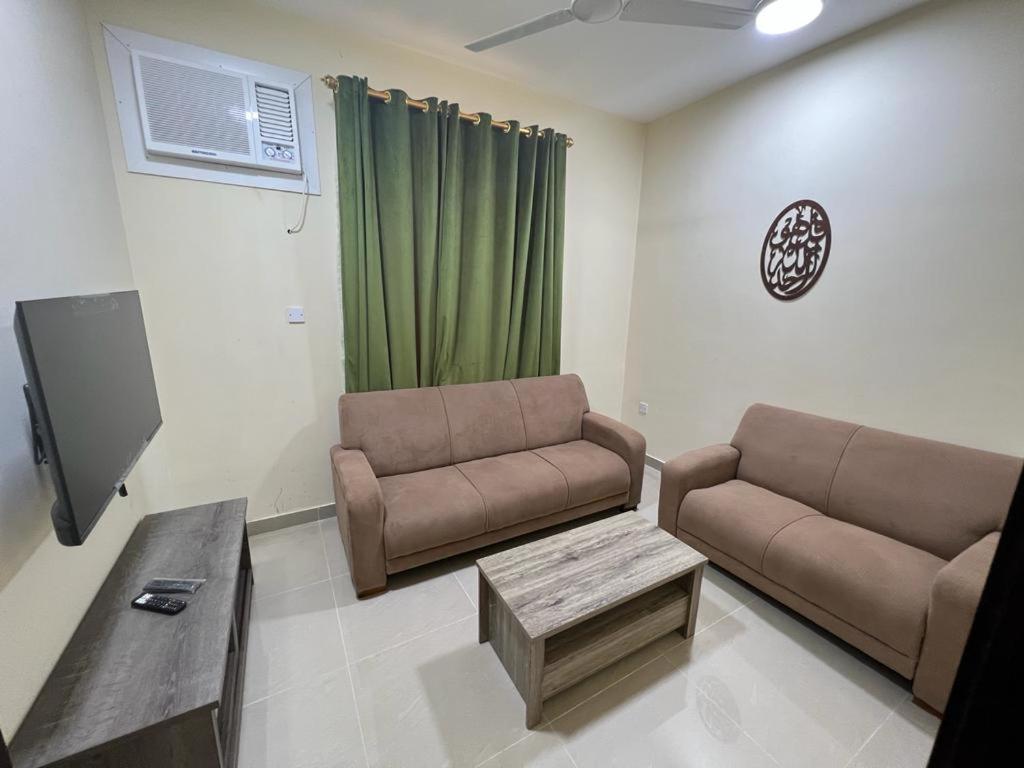 Golden Seasons Furnished Apartment 6 Salalah Exterior foto