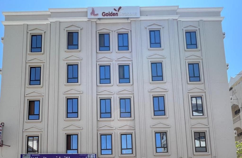 Golden Seasons Furnished Apartment 6 Salalah Exterior foto